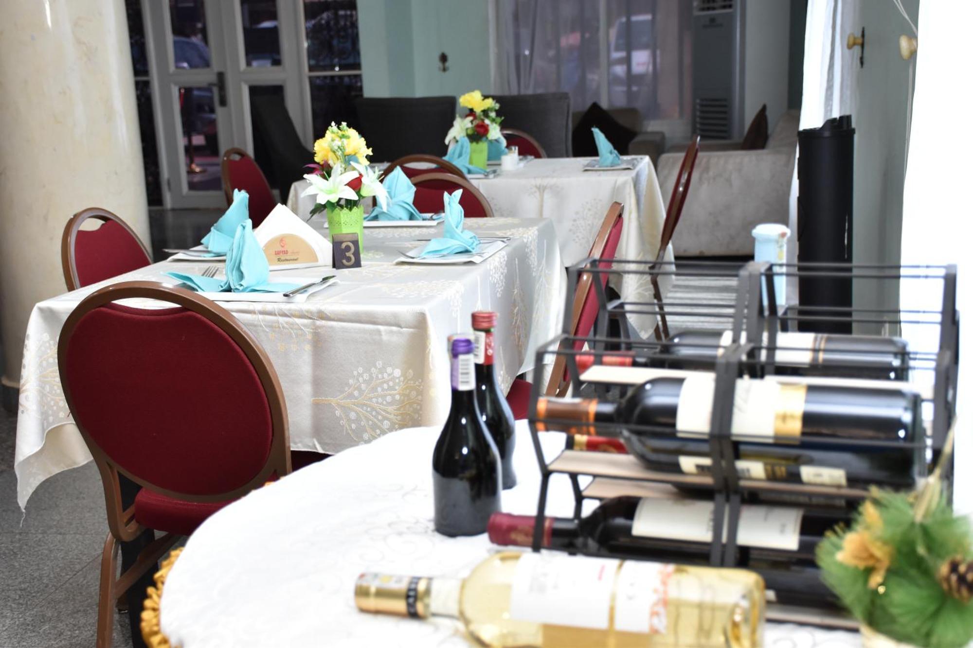 Safyad Hotel Yaoundé Extérieur photo