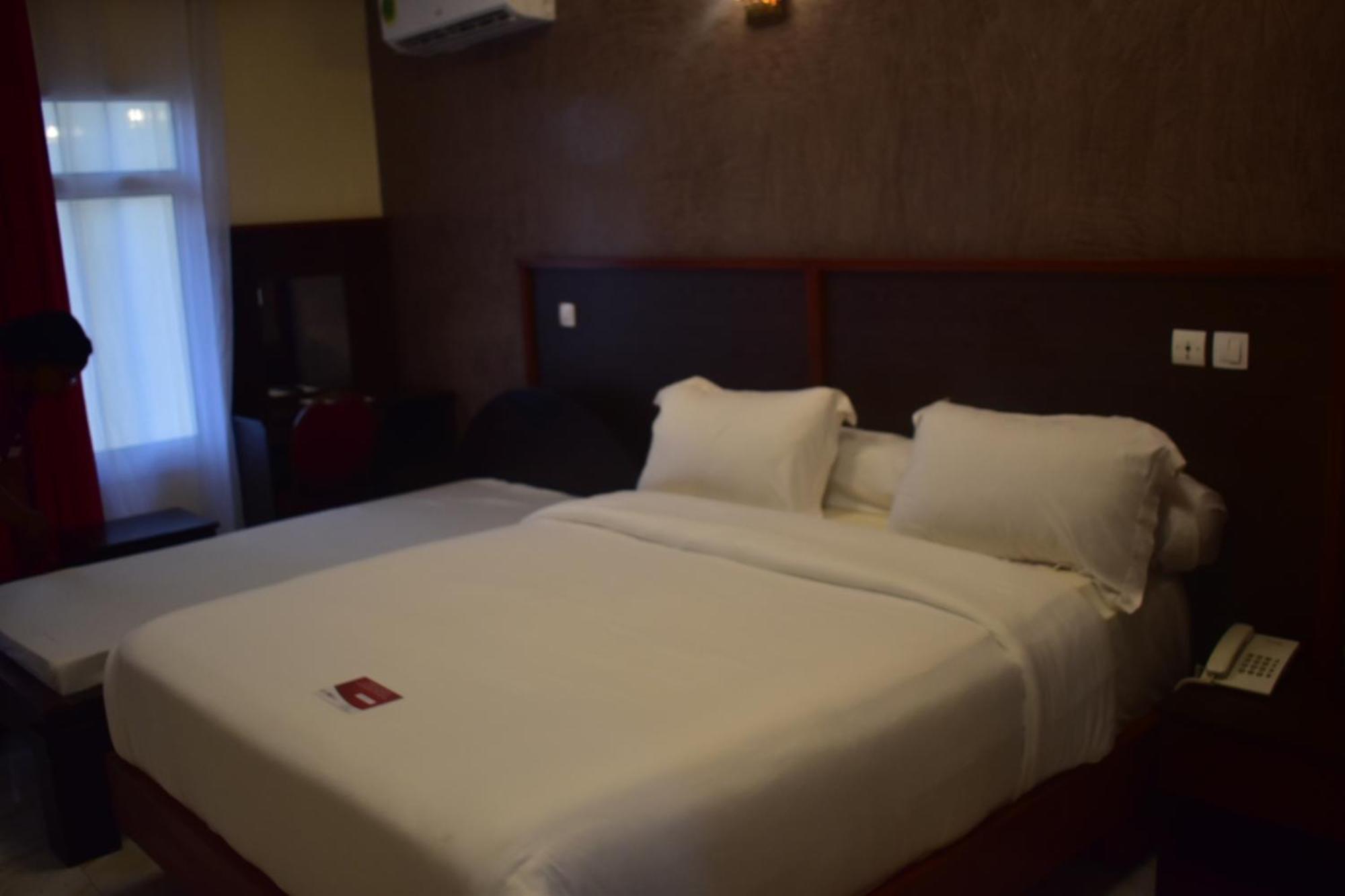 Safyad Hotel Yaoundé Extérieur photo