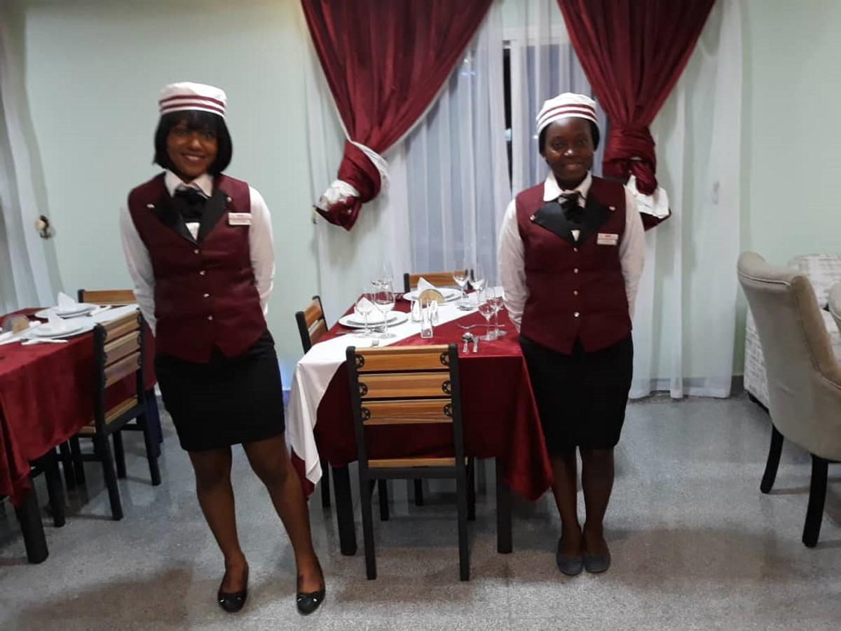Safyad Hotel Yaoundé Extérieur photo