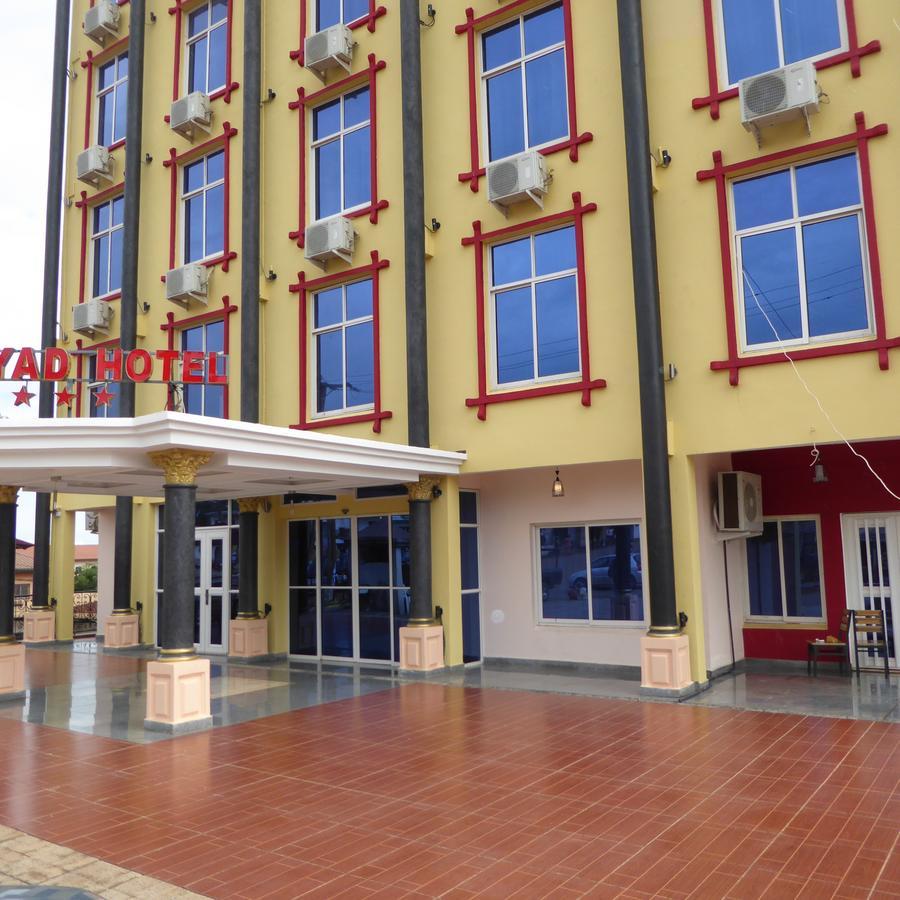Safyad Hotel Yaoundé Extérieur photo