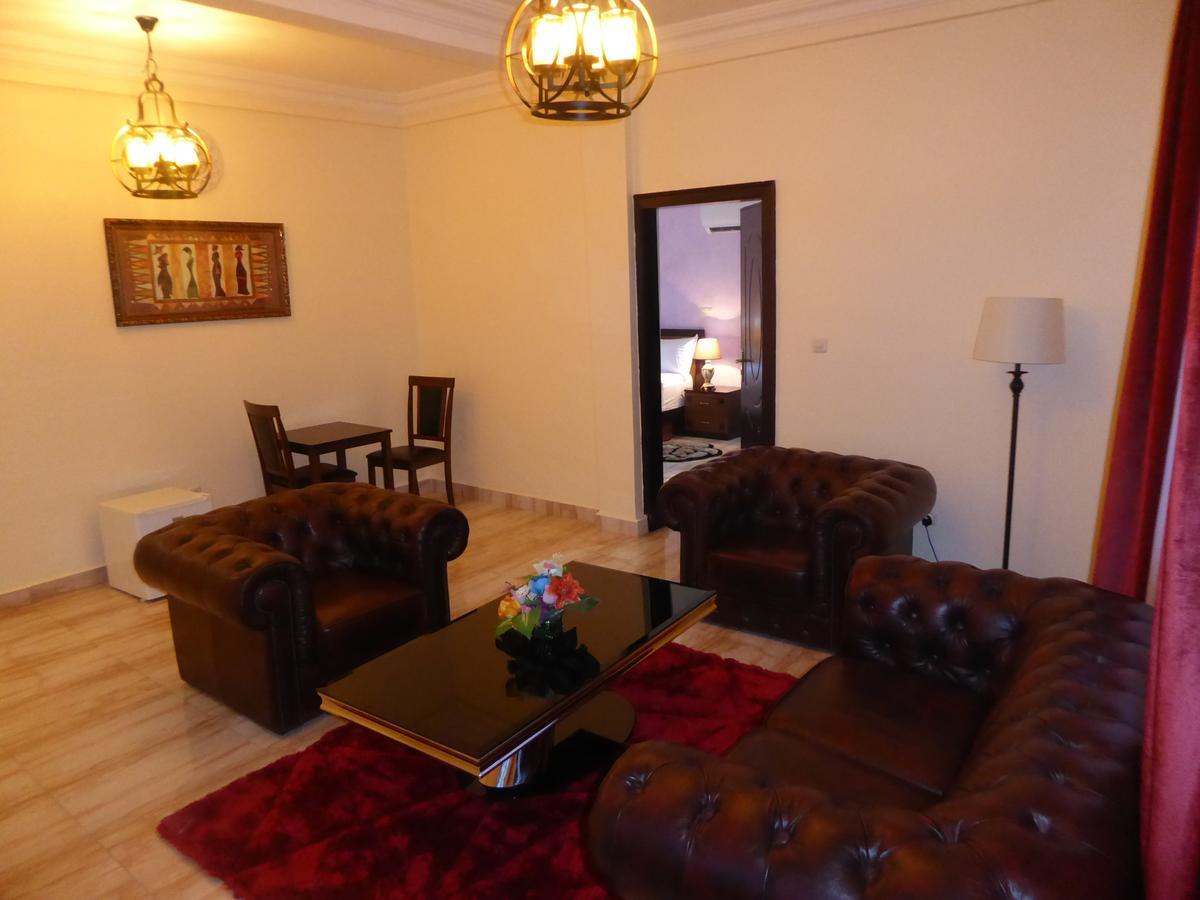 Safyad Hotel Yaoundé Extérieur photo