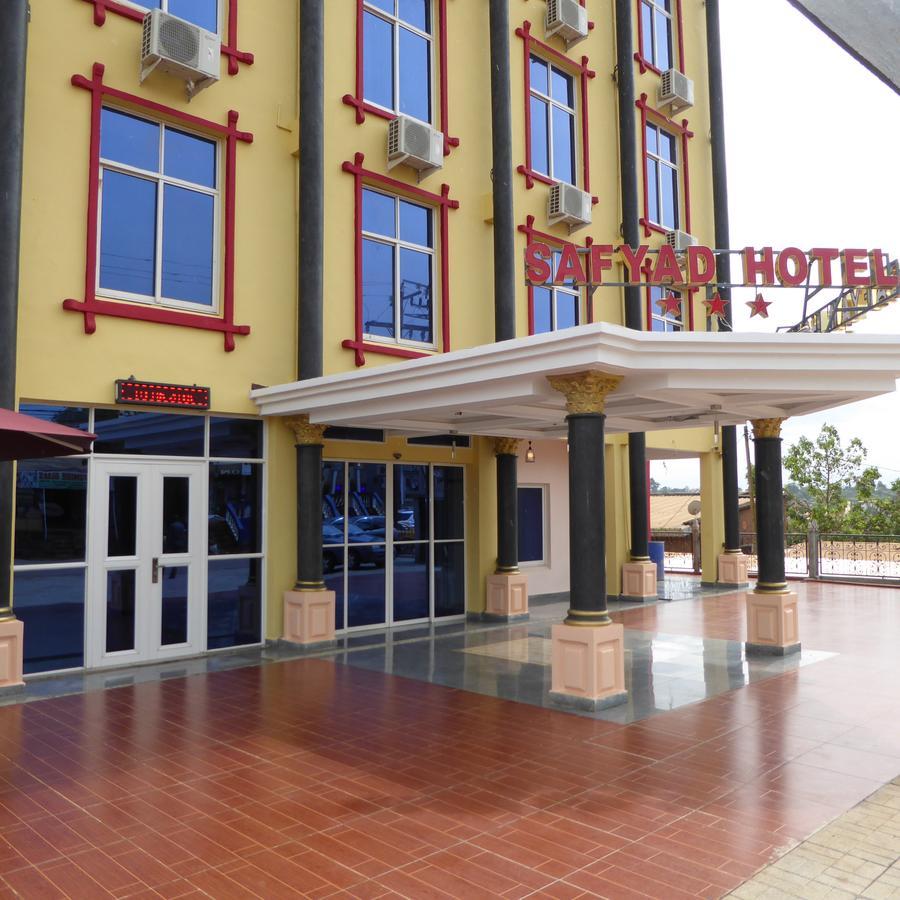 Safyad Hotel Yaoundé Extérieur photo