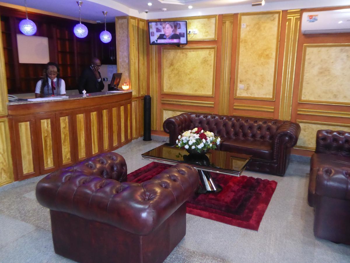 Safyad Hotel Yaoundé Extérieur photo
