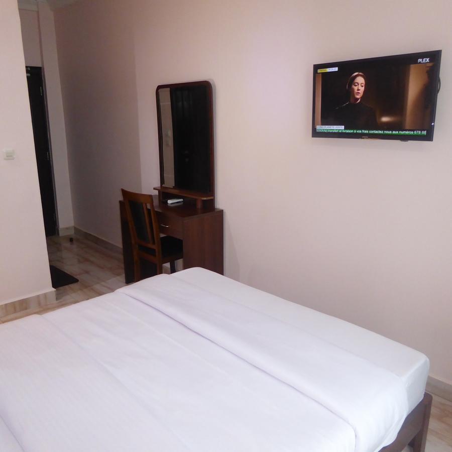 Safyad Hotel Yaoundé Extérieur photo